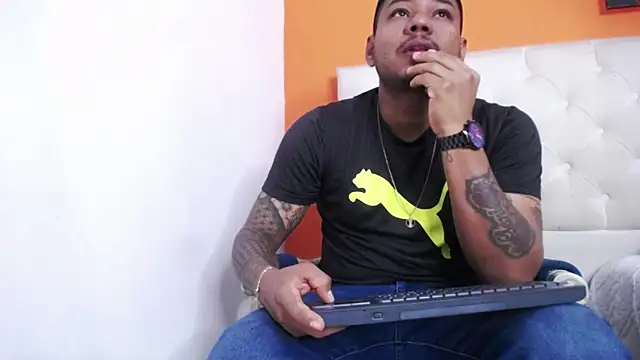 Snapshot of Saipadpuer30 chatting on September 24, 11:35 am Saipadpuer30 online show from September 24, 11:35 am