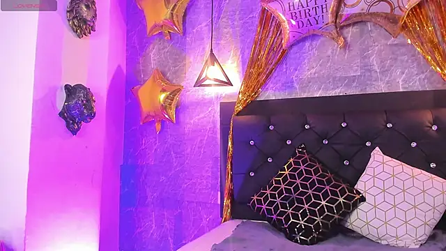 emberhodson online show from October 9, 11:30 am