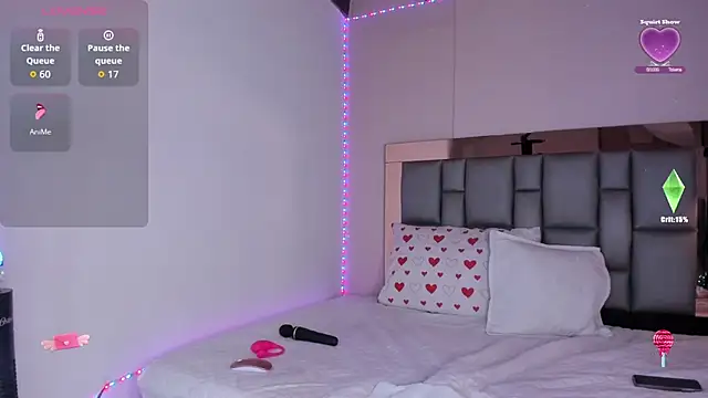 SofiArias online show from May 5, 11:57 pm