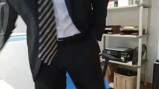 66MA69 online show from May 3, 7:03 am