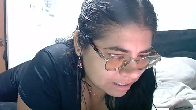 viccky vick online show from June 18, 12:44 am