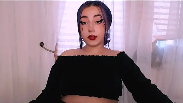 purplewitch online show from September 25, 4:38 am