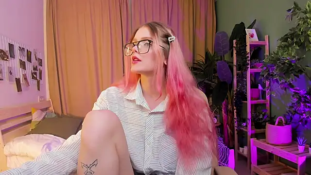 Snapshot of Gretchen_Mol chatting on January 10, 7:32 am Gretchen Mol online show from January 10, 7:32 am