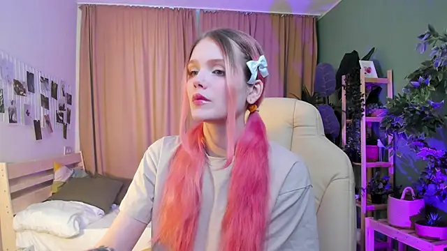 Snapshot of Gretchen_Mol chatting on January 11, 7:35 am Gretchen Mol online show from January 11, 7:35 am