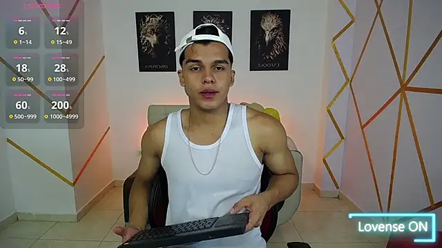 Snapshot of Dwayne_Brown chatting on February 14, 1:40 pm Dwayne Brown online show from February 14, 1:40 pm