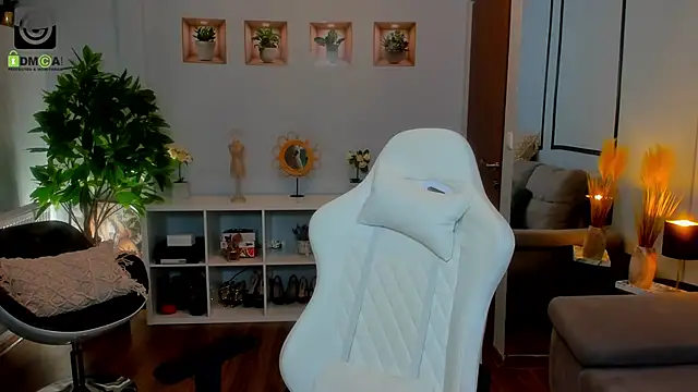 Anya-Ray online show from November 12, 2:06 pm