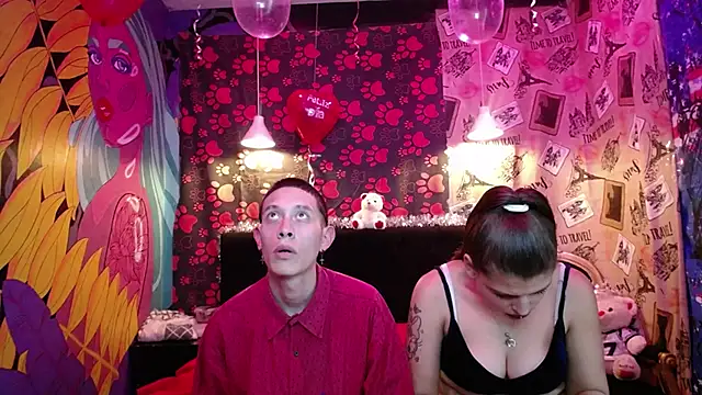 Snapshot of SimonAndJocelyn chatting on February 15, 7:39 pm SimonAndJocelyn online show from February 15, 7:39 pm