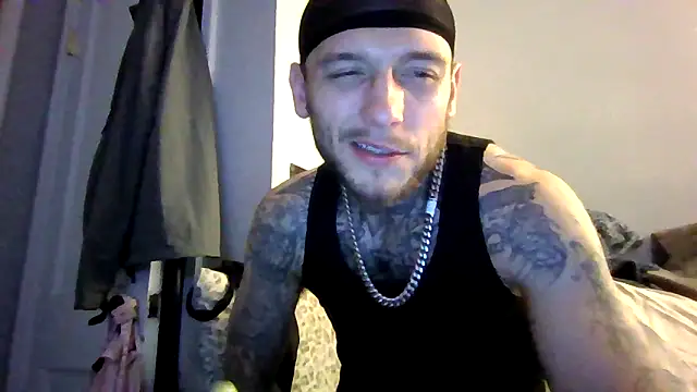 cruz815 online show from May 18, 2:51 am