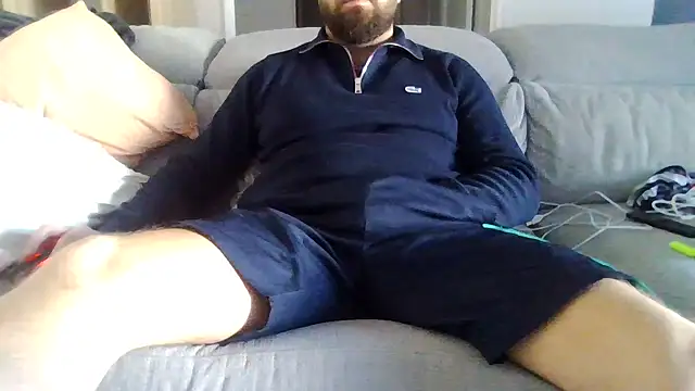 Snapshot of Zer_oki chatting on February 25, 3:21 pm Zer oki online show from February 25, 3:21 pm