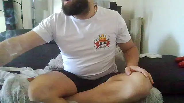 Snapshot of Zer_oki chatting on April 7, 9:32 am Zer oki online show from April 7, 9:32 am