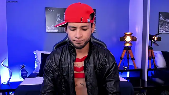 Max Conor1 online show from September 25, 11:25 am