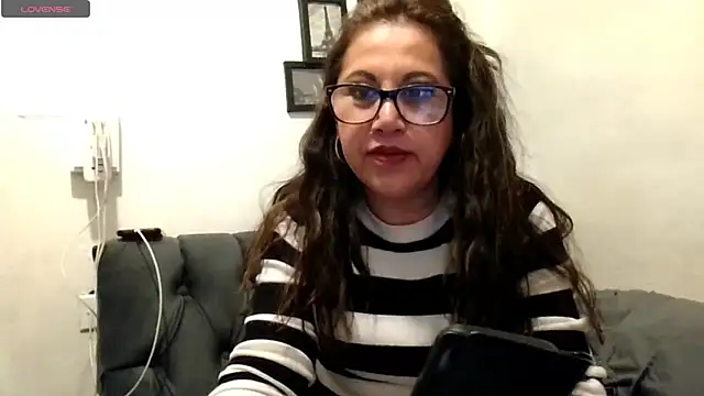 MirandaLatinaLovely online show from February 10, 4:05 am