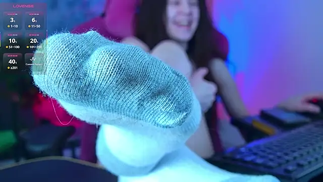 Snapshot of MilaStoyne chatting on February 7, 6:17 am MilaStoyne online show from February 7, 6:17 am