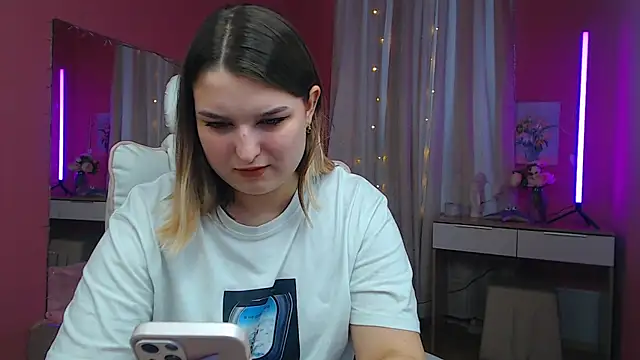 Snapshot of Jenny_Smit chatting on March 12, 12:04 pm Jenny Smit online show from March 12, 12:04 pm
