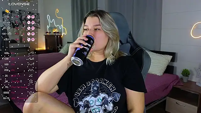 Snapshot of Jenny_Smit chatting on September 9, 4:01 am Jenny Smit online show from September 9, 4:01 am