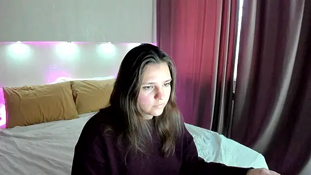 Jenny Jimmy online show from November 5, 9:20 am