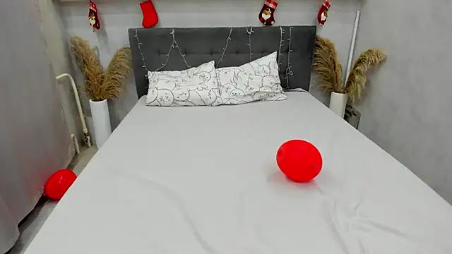 Jenny Jimmy online show from February 13, 1:12 am