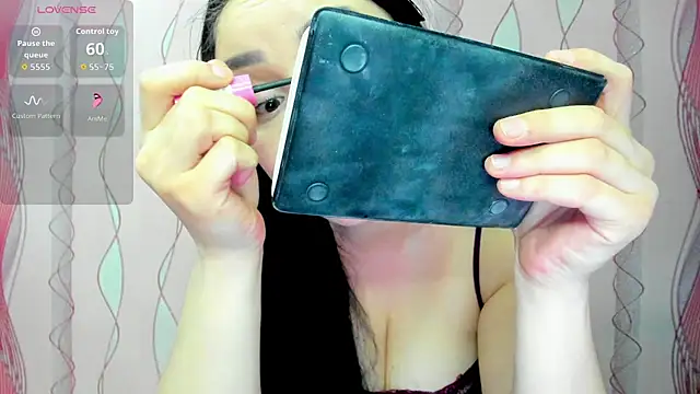 Snapshot of AddieAdams chatting on February 27, 6:35 am AddieAdams online show from February 27, 6:35 am