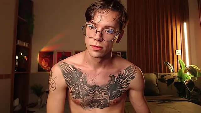 William Henry  online show from March 27, 1:44 pm