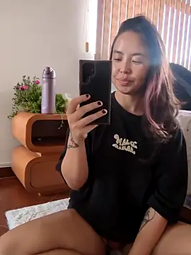 RenEnvy online show from November 5, 7:36 pm