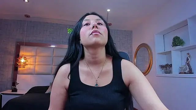 Snapshot of Nohemi_louse chatting on April 29, 7:20 pm Nohemi louse online show from April 29, 7:20 pm