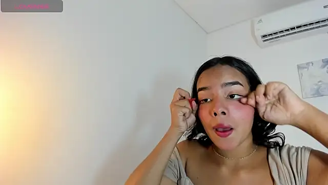 Roxy Stonee online show from February 14, 5:10 pm