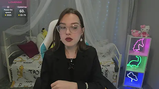 kaisajenner online show from March 5, 6:45 pm