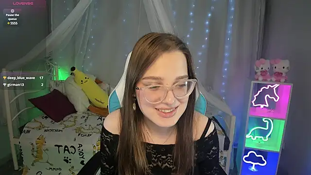 kaisajenner online show from March 6, 3:57 am