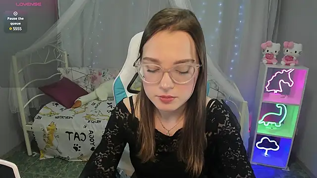 kaisajenner online show from March 18, 7:20 pm