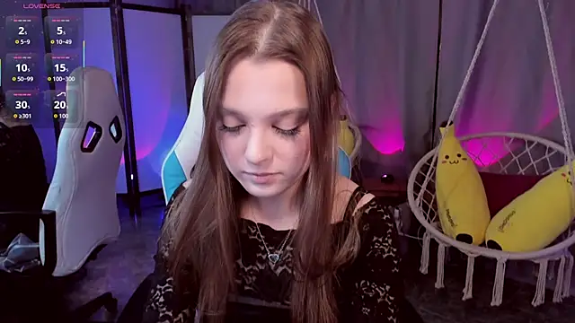 kaisajenner online show from November 18, 5:17 pm