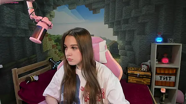 kaisajenner online show from March 30, 8:54 pm