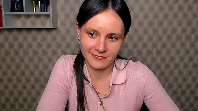 ValeriaHeart  online show from February 25, 7:03 pm