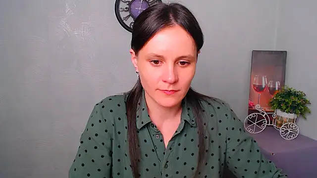 ValeriaHeart  online show from February 27, 3:59 pm