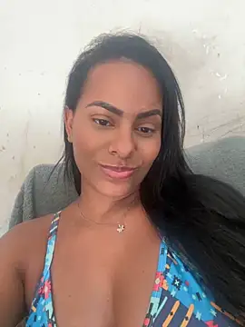 Snapshot of Vivymarques chatting on February 5, 8:04 pm Vivymarques online show from February 5, 8:04 pm