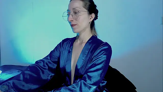 Carlin Diaz online show from February 7, 10:35 pm