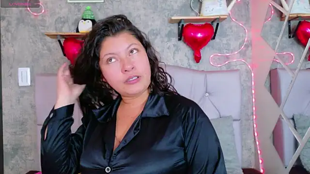 Snapshot of Rachel_new20 chatting on February 24, 8:18 pm Rachel new20 online show from February 24, 8:18 pm