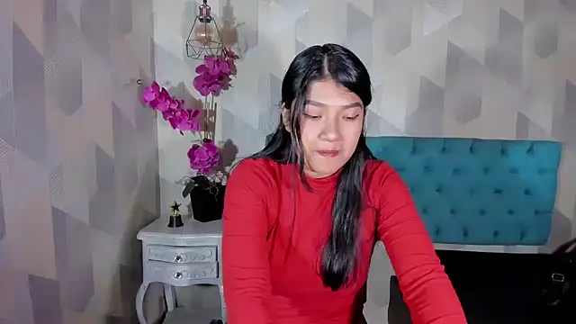 Snapshot of ScarletKray chatting on October 24, 3:03 am ScarletKray online show from October 24, 3:03 am