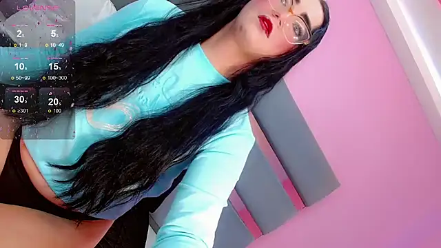 Dalis Hills online show from March 9, 8:10 pm