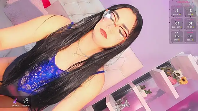 Dalis Hills online show from March 12, 3:07 pm