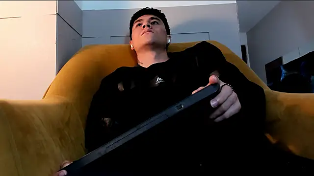 roan birkin online show from February 24, 9:24 pm