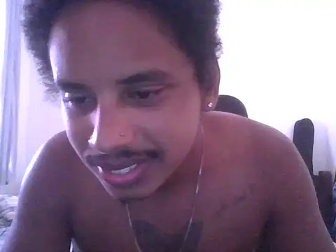 Snapshot of ONegodoce25 chatting on May 2, 3:50 pm ONegodoce25 online show from May 2, 3:50 pm