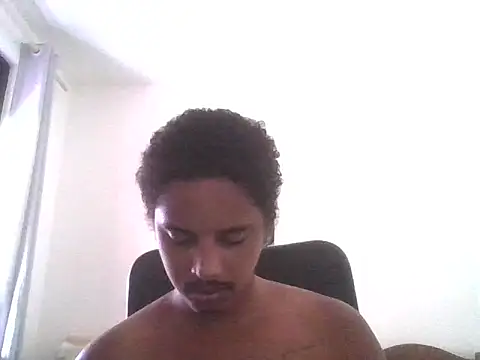 Snapshot of ONegodoce25 chatting on May 4, 4:03 pm ONegodoce25 online show from May 4, 4:03 pm
