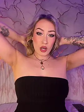 Snapshot of Lally_Valencia__ chatting on February 4, 9:59 am Lally Valencia online show from February 4, 9:59 am