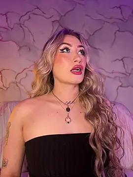 Snapshot of Lally_Valencia__ chatting on February 8, 5:11 am Lally Valencia online show from February 8, 5:11 am