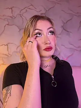 Snapshot of Lally_Valencia__ chatting on February 18, 9:27 am Lally Valencia online show from February 18, 9:27 am