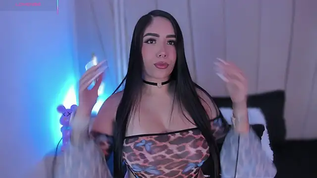 Snapshot of Nikki_vega chatting on February 6, 5:03 am Nikki vega online show from February 6, 5:03 am