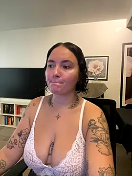 Snapshot of Orgasmille chatting on September 12, 8:14 am Orgasmille online show from September 12, 8:14 am