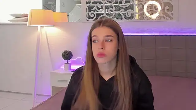 melissacrayzy online show from May 13, 5:27 am