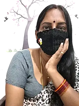 Snapshot of Tamil_Meera12 chatting on April 6, 4:46 am Tamil Meera12 online show from April 6, 4:46 am