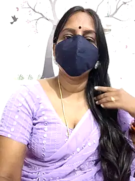 Snapshot of Tamil_Meera12 chatting on April 7, 4:57 am Tamil Meera12 online show from April 7, 4:57 am